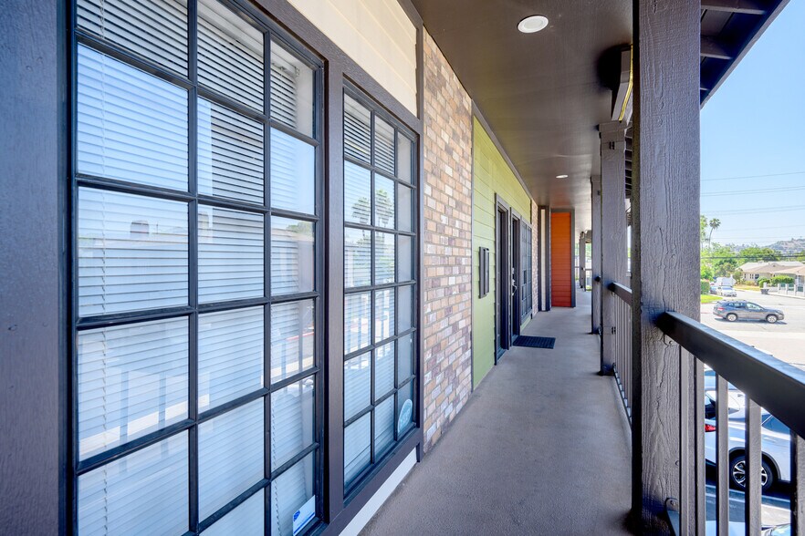 More Photos Of 207 W Alameda Ave, Burbank Office For Sale