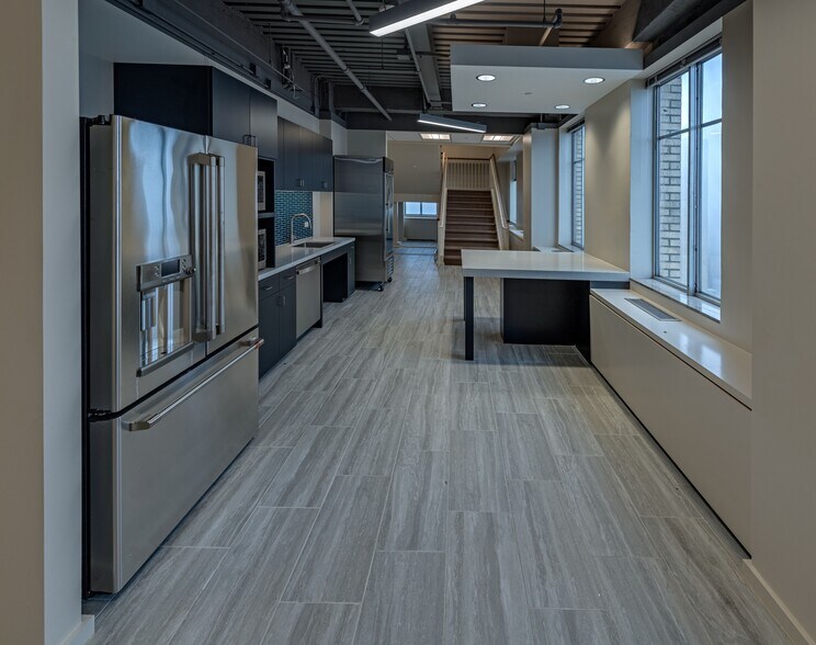 More Photos Of 1001 McKinney St, Houston Office Residential For Sale