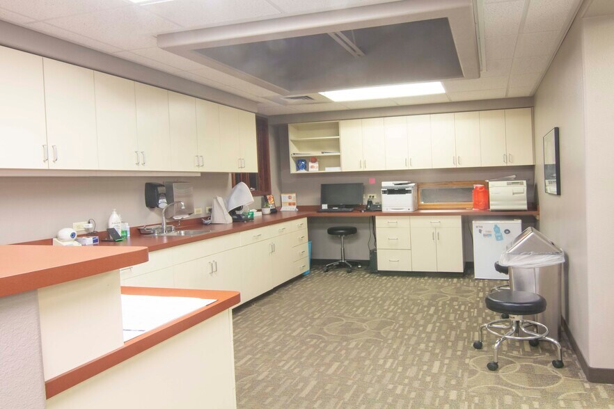 More Photos Of 246 N 18th Ave, Pocatello Healthcare For Sale