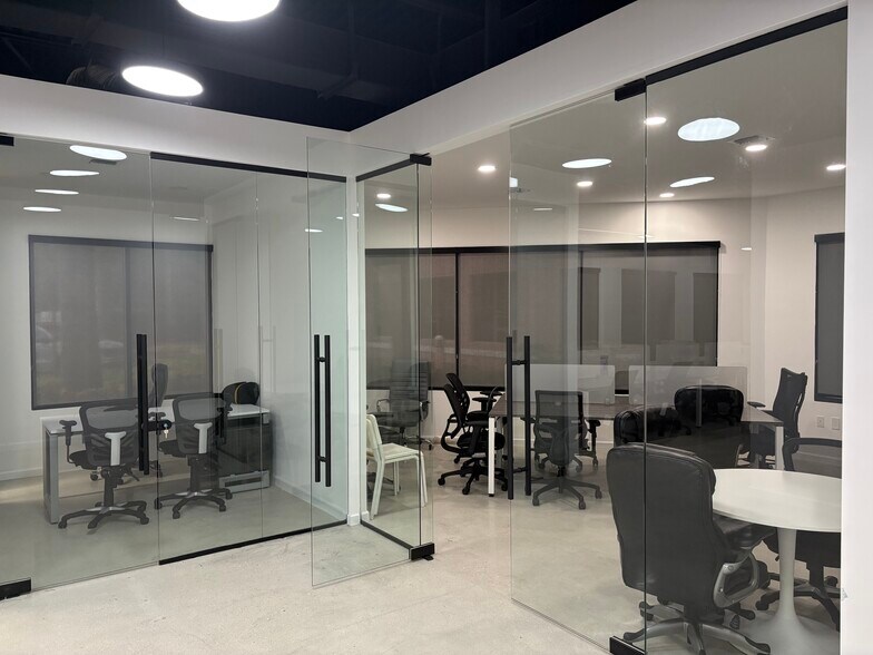 More Photos Of 1545 N Park Dr, Weston Office For Lease