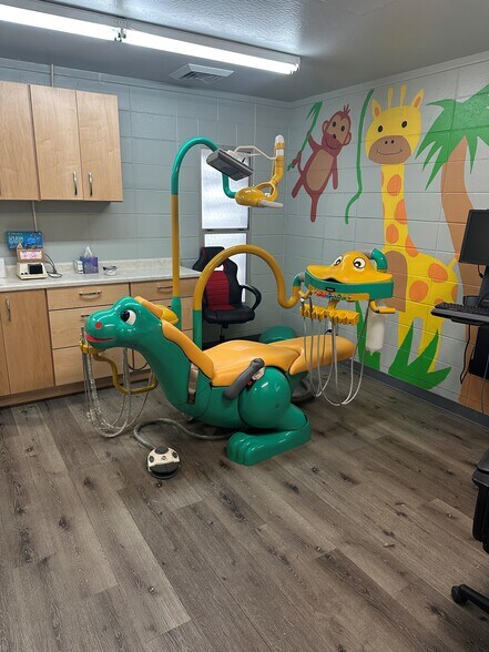 More Photos Of 323 N Sanborn Rd, Salinas Medical For Sale