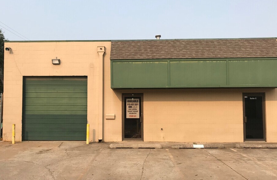 More Photos Of 1109 W Detroit St, Broken Arrow Warehouse For Lease
