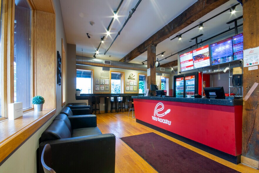 More Photos Of 15 Wellington St N, Hamilton Office For Sale