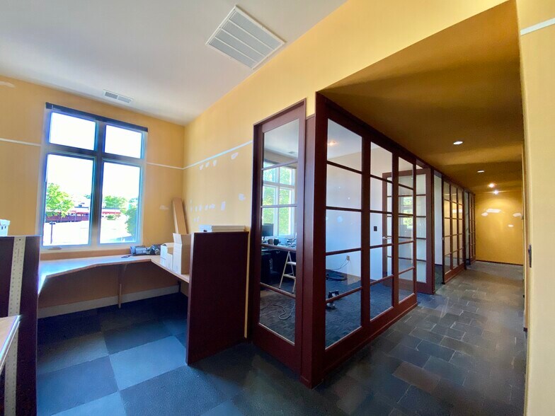 More Photos Of 1005 S 76th Ave, Omaha Medical For Lease