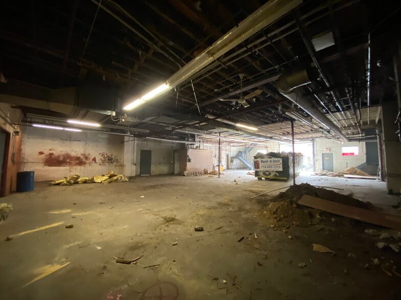 More Photos Of 333 Stagg St, Brooklyn Warehouse For Lease