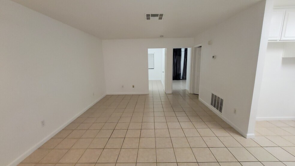 More Photos Of 43965 Towne St, Indio Apartments For Sale