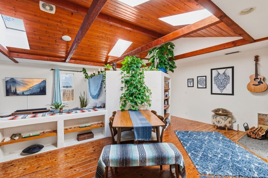 More Photos Of 273 Hillcrest Dr, Encinitas Apartments For Sale