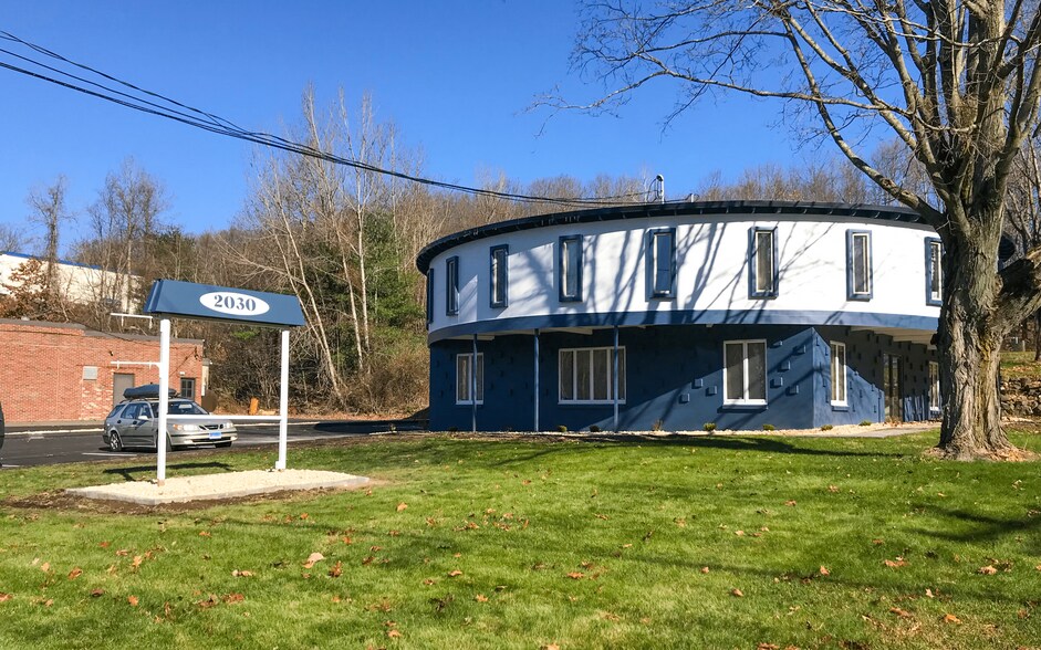 More Photos Of 2030 Straits Tpke, Middlebury Office For Lease