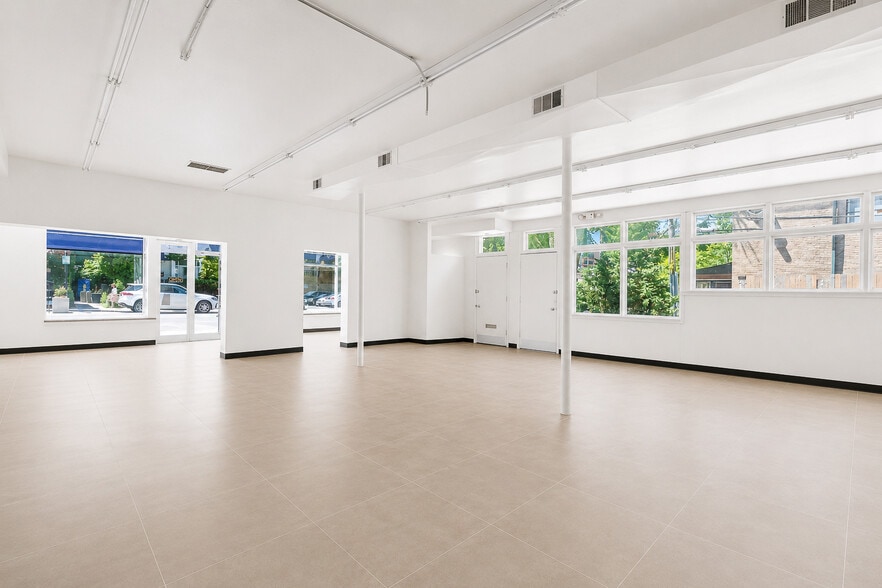 More Photos Of 485 Forest Ave, Glen Ellyn Storefront For Lease