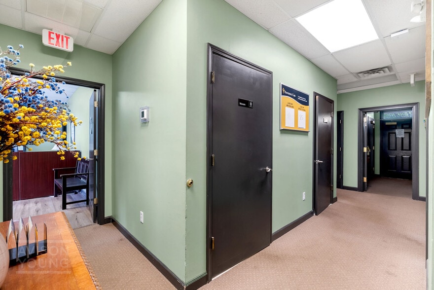 More Photos Of 634 Fairview Rd, Simpsonville Medical For Sale