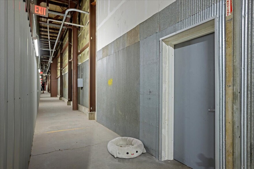 More Photos Of 1938 Wyott Dr, Cheyenne Warehouse For Lease