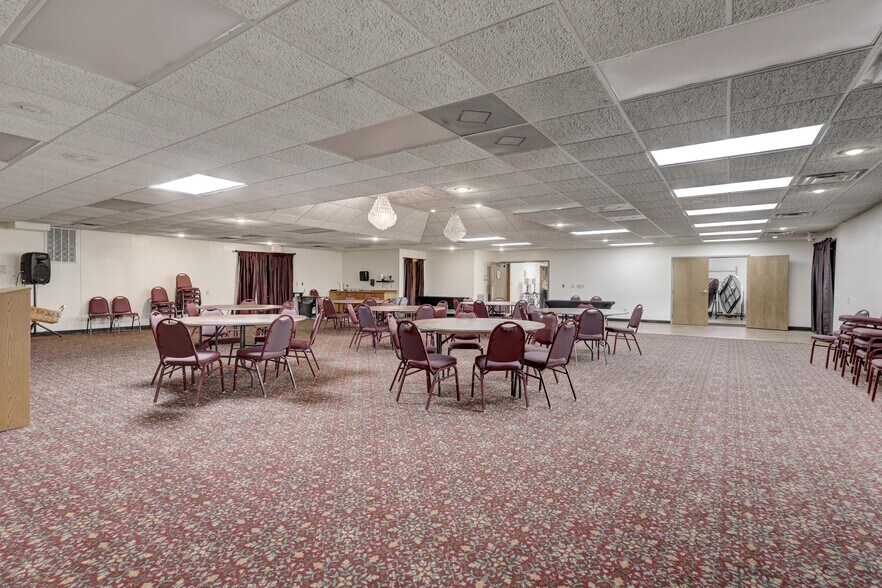 More Photos Of 2728 & 2802 N Rangeline Road, Joplin Flex For Sale