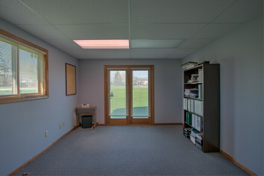 More Photos Of 1895 Frontage Rd, Mora Manufacturing For Sale