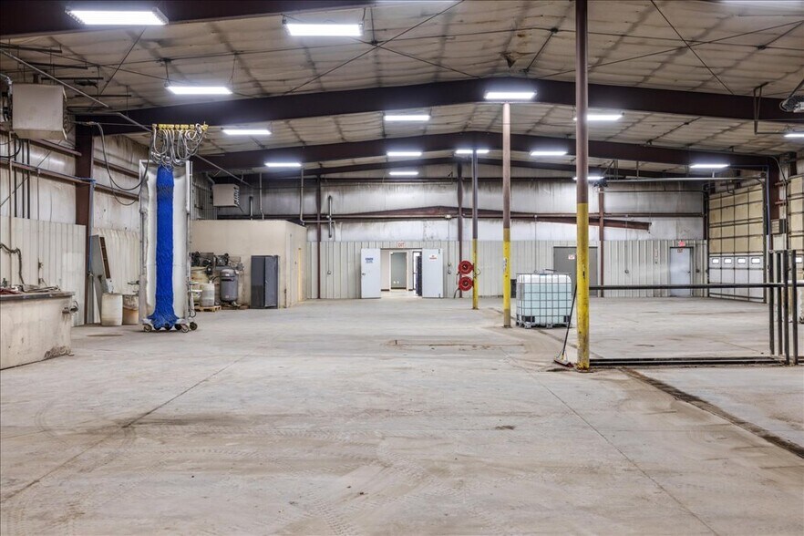 More Photos Of 6830 Commercial Ave, Billings Industrial For Sale