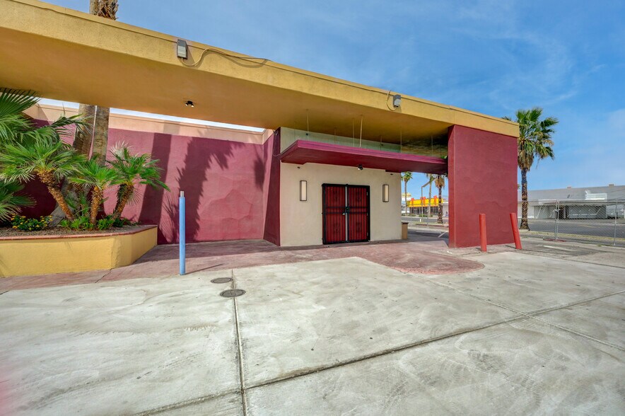 More Photos Of 2100 Fremont St, Las Vegas Restaurant For Lease