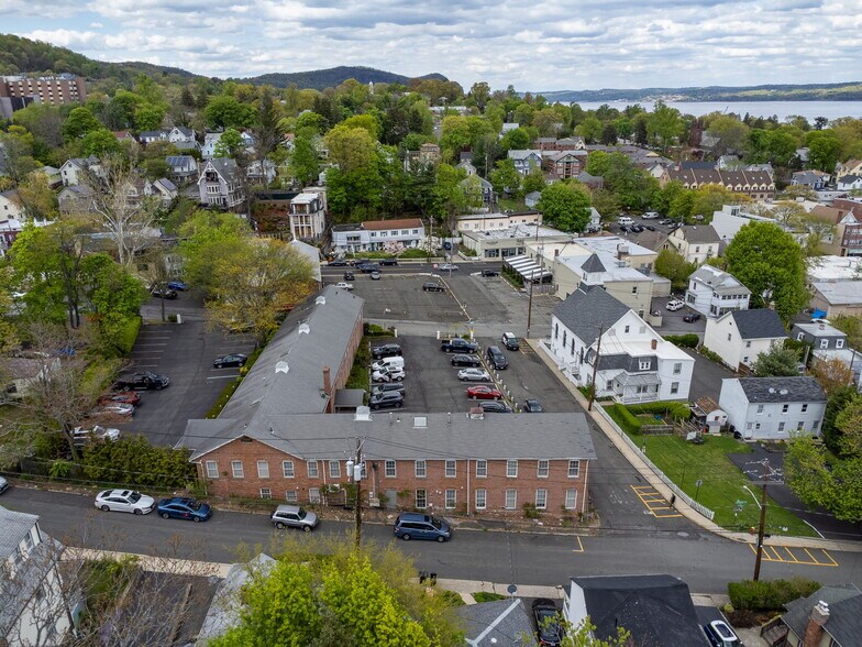 More Photos Of 9-15 Mill St, Nyack Office For Lease