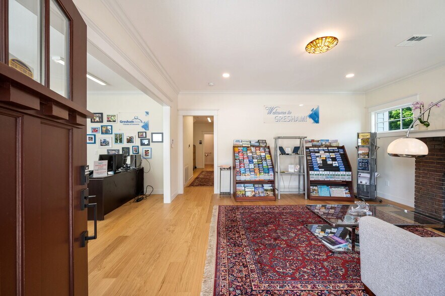 More Photos Of 1005 N Main Ave, Gresham Office For Sale