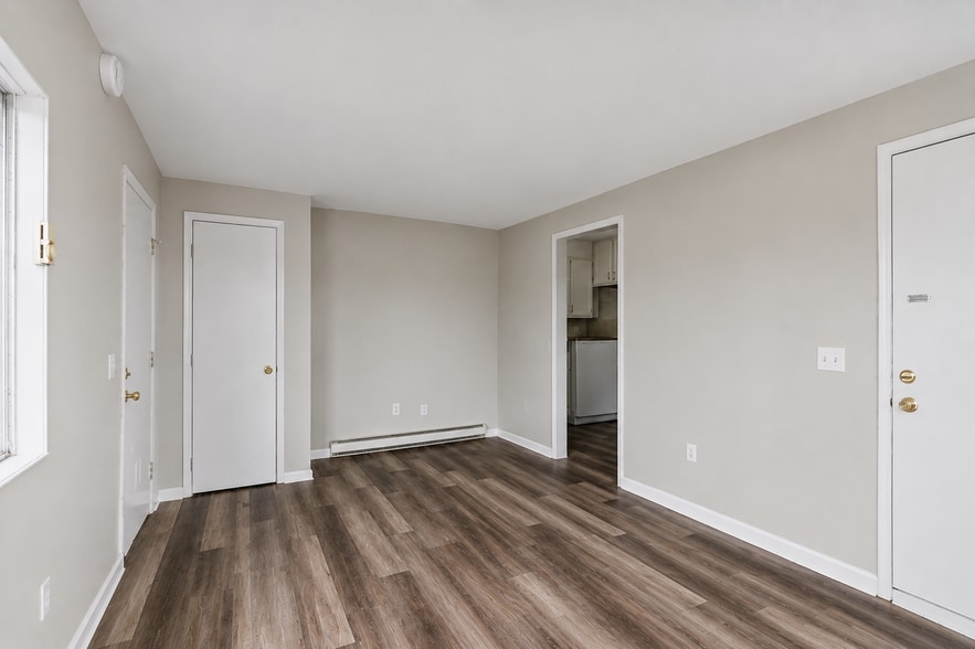 More Photos Of 318 Rae Ct, Willard Apartments For Sale