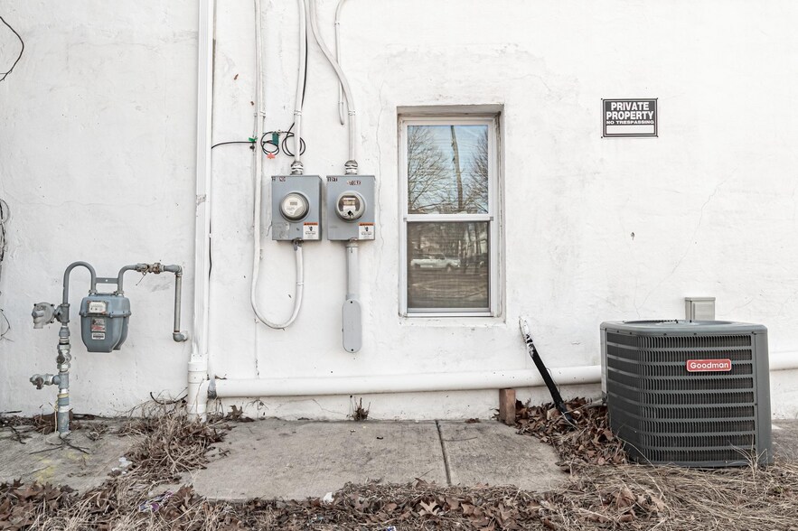 More Photos Of 434 W Landis Ave, Vineland Storefront Retail Residential For Sale