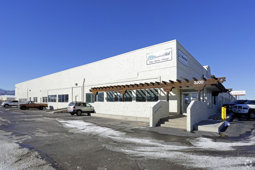 More Photos Of 3200-3250 N Nevada Ave, Colorado Springs Warehouse For Lease