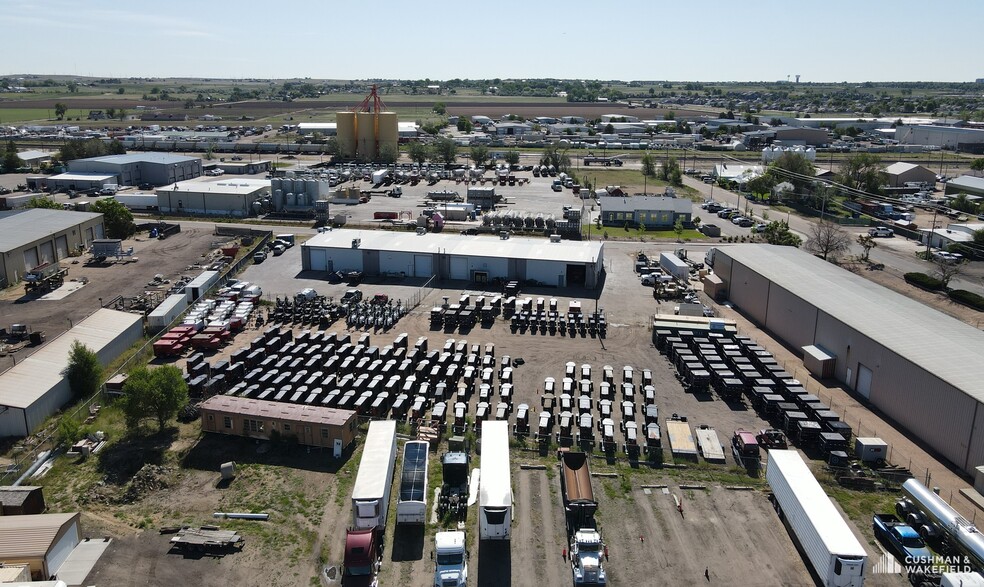 More Photos Of 895 N 5th Ave, Brighton Distribution For Lease