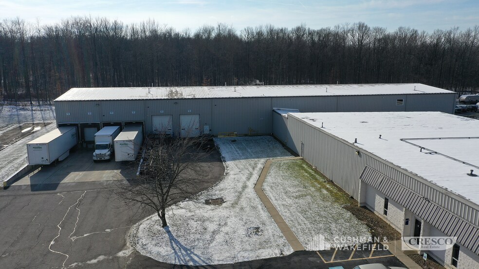 More Photos Of 300 Commerce Dr, LaGrange Warehouse For Sale