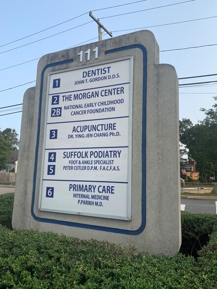 More Photos Of 111 Carleton Ave, Islip Terrace Medical For Lease