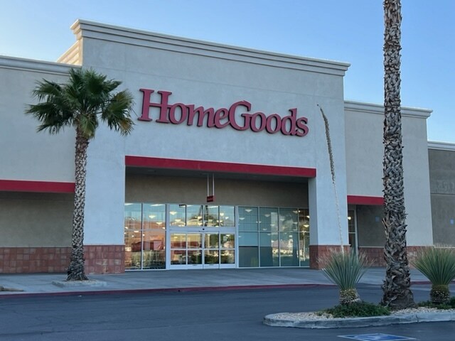 More Photos Of 39176-39532 10th St W, Palmdale Unknown For Lease