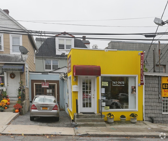 More Photos Of 10 Willowdale Ave, Port Washington Storefront Retail Office For Lease