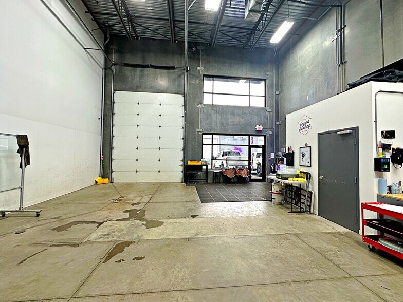 More Photos Of 400 Mackenzie Blvd, Fort McMurray Flex For Sale