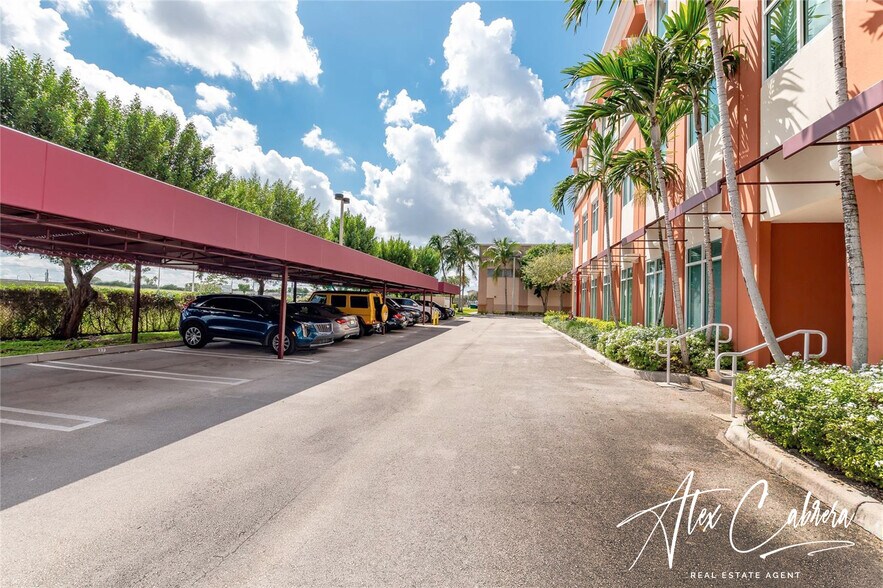 More Photos Of 8501 SW 124th Ave, Miami Medical For Sale