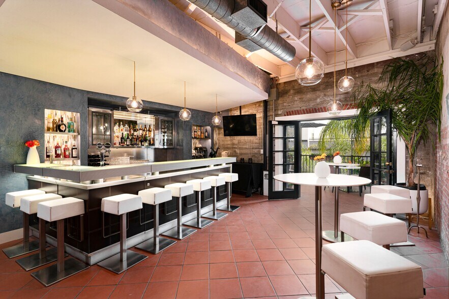 More Photos Of 3933 30th St, San Diego Storefront For Sale