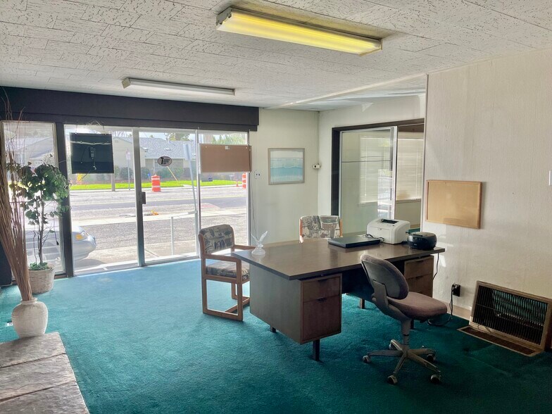 More Photos Of 612 E Lewelling Blvd, Hayward Office For Sale