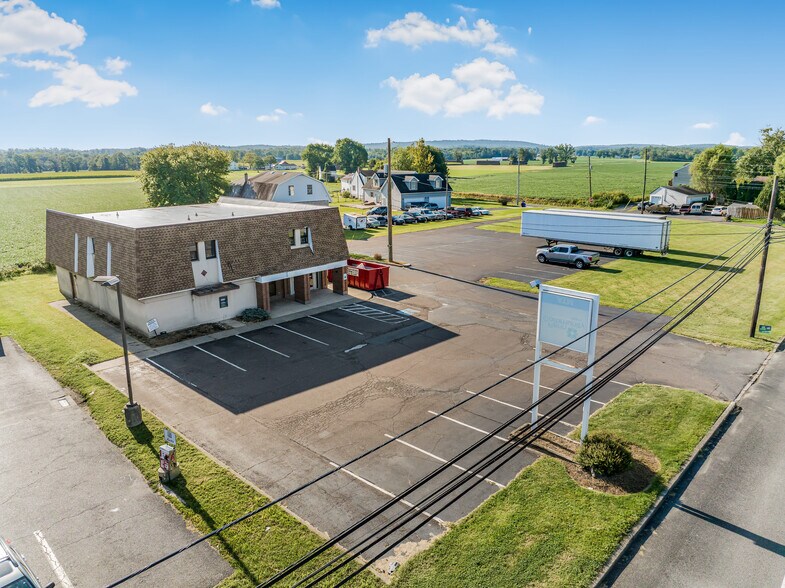 More Photos Of 519 Richlandtown Pike, Richlandtown Storefront Retail Residential For Lease
