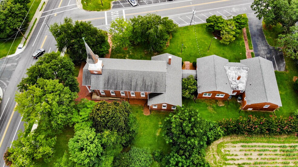 More Photos Of 211 Main st, Broadway Religious Facility For Sale