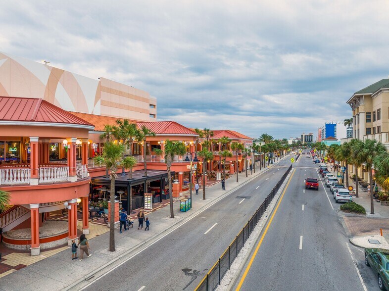 More Photos Of 483 Mandalay Ave, Clearwater Beach General Retail For Lease