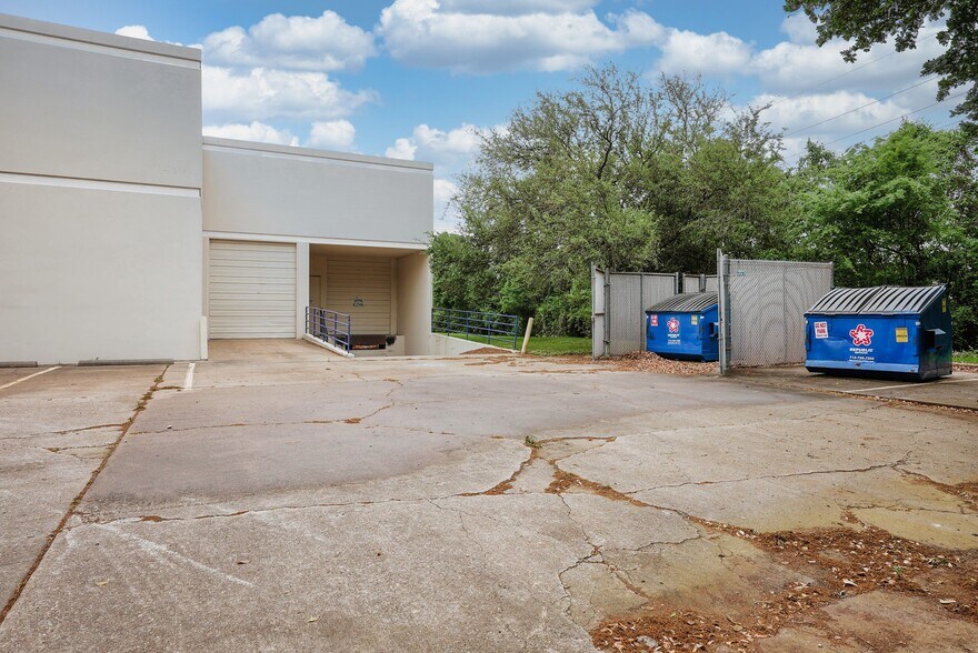 More Photos Of 10410 Corporate Dr, Sugar Land Coworking Space