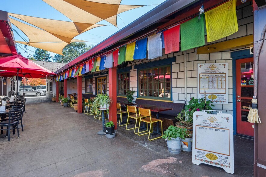 More Photos Of 460 - 464 1st St E, Sonoma General Retail For Sale