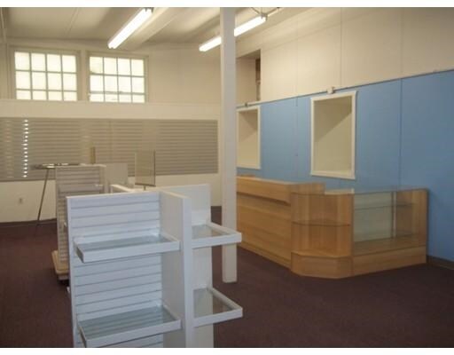 More Photos Of 657 Quarry St, Fall River Freestanding For Lease