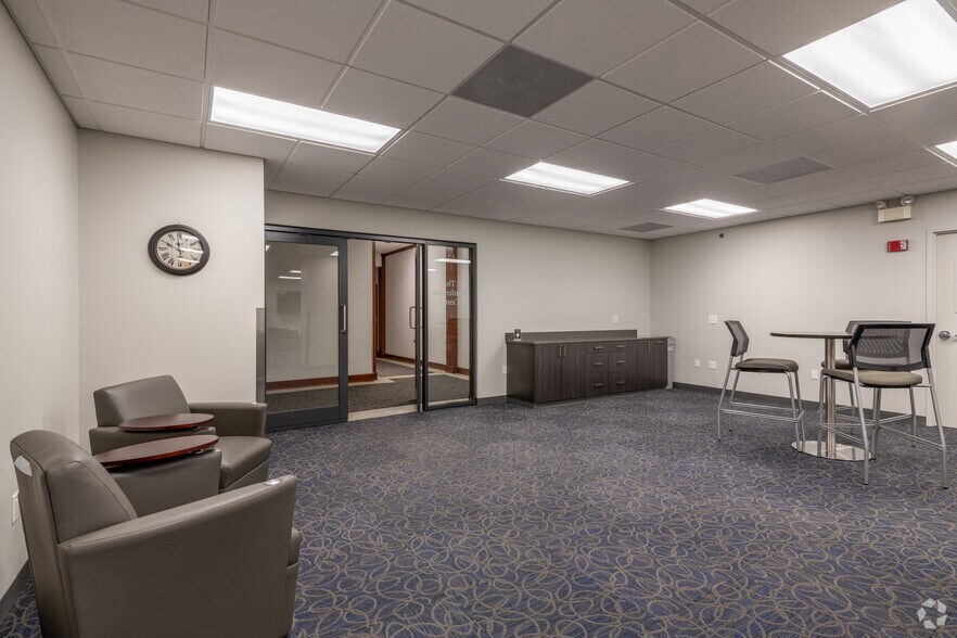 More Photos Of 370 Main St, Worcester Office For Lease