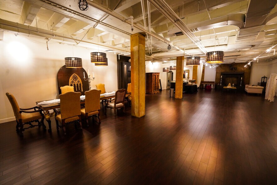 More Photos Of 1418 N Main St, Santa Ana Unknown For Lease