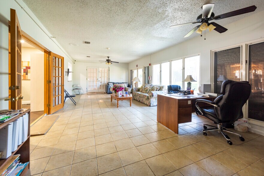 More Photos Of 621 NW 76th Ave, Plantation Assisted Living For Sale