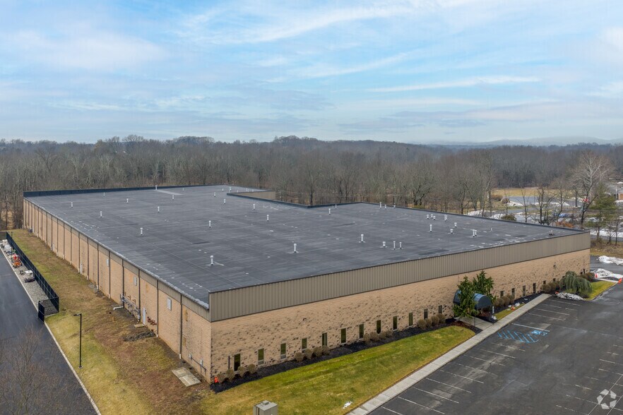 More Photos Of 100 Readington Rd, Branchburg Manufacturing For Lease