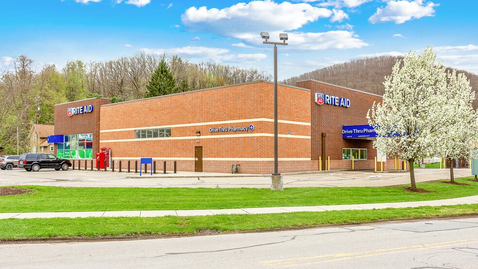 More Photos Of 620 E Allegany Ave, Emporium General Retail For Lease