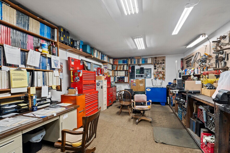 More Photos Of 300 Pine Neck Ave, East Patchogue Marina For Sale