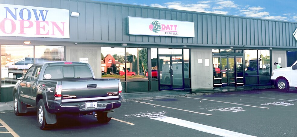 More Photos Of 1901-1923 Lancaster Dr NE, Salem General Retail For Sale