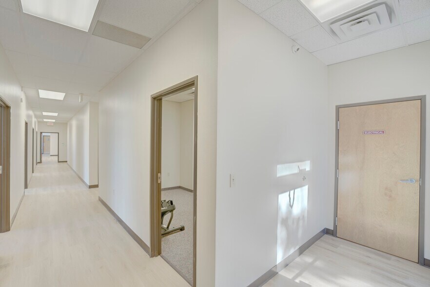 More Photos Of 2099 N Collins Blvd, Richardson Office For Lease