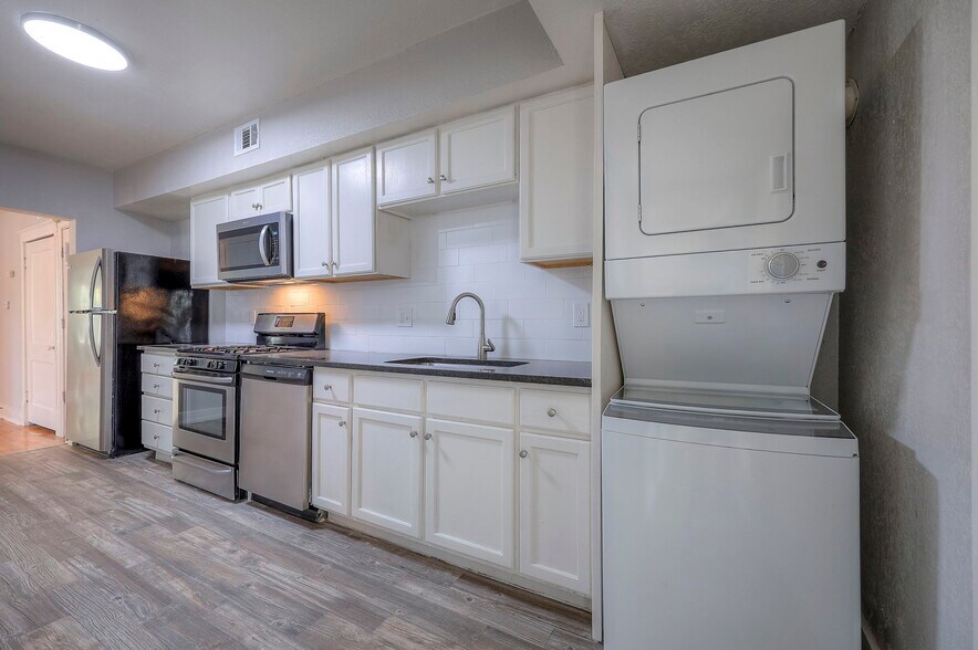 More Photos Of 4017-4023 Harrison St, Kansas City Apartments For Sale