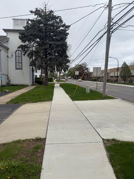 More Photos Of 15109 S Dillman St, Plainfield Religious Facility For Sale