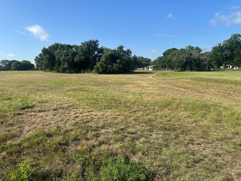 More Photos Of US HWY 183 South Hwy @ Old Austin Rd, Lampasas Land For Sale
